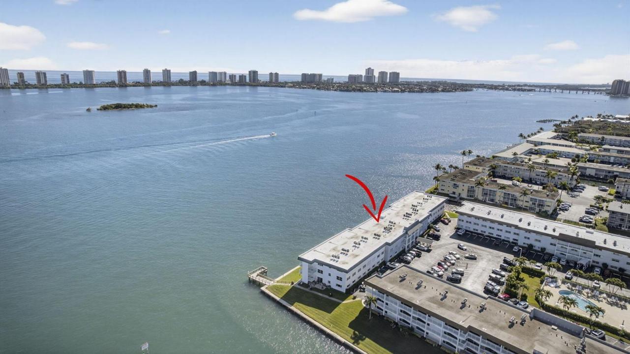 100 Shore Court 307, North Palm Beach, Floride 33408, États-Unis