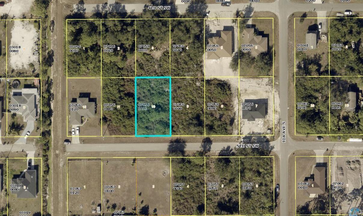 2906 5th Street, Lehigh Acres, Florida 33976, USA