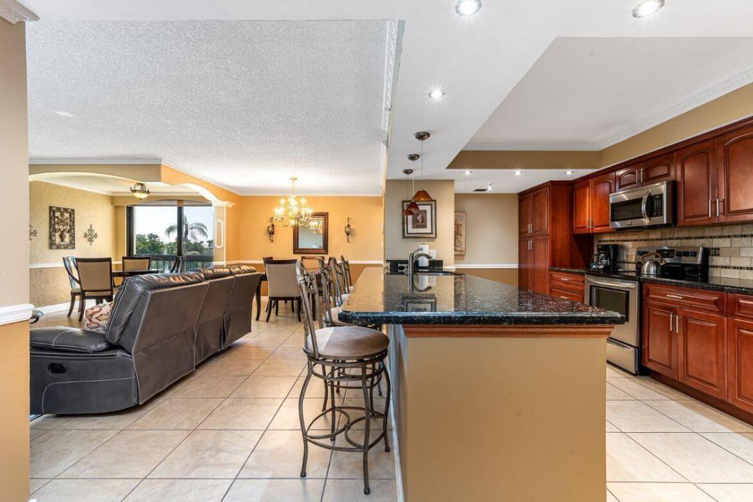 1915 Lavers Circle E309, Delray Beach, Florida 33444, USA