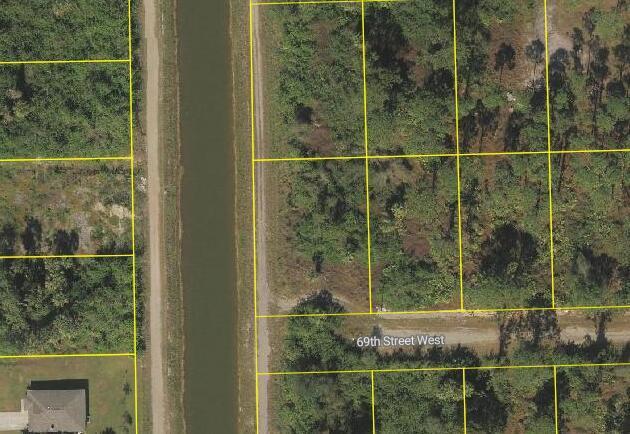3612 69th W Street, Lehigh Acres, Florida 33971, USA