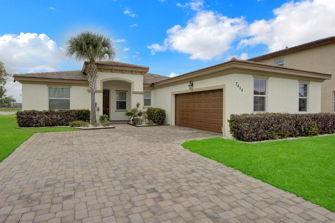 7456 NW Greenspring Street, Port St. Lucie, Florida 34987, Amerika Birleşik Devletleri