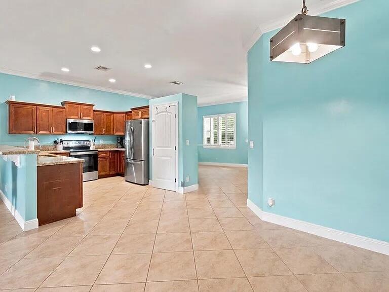 18310 42nd N Road, Florida 33470, USA