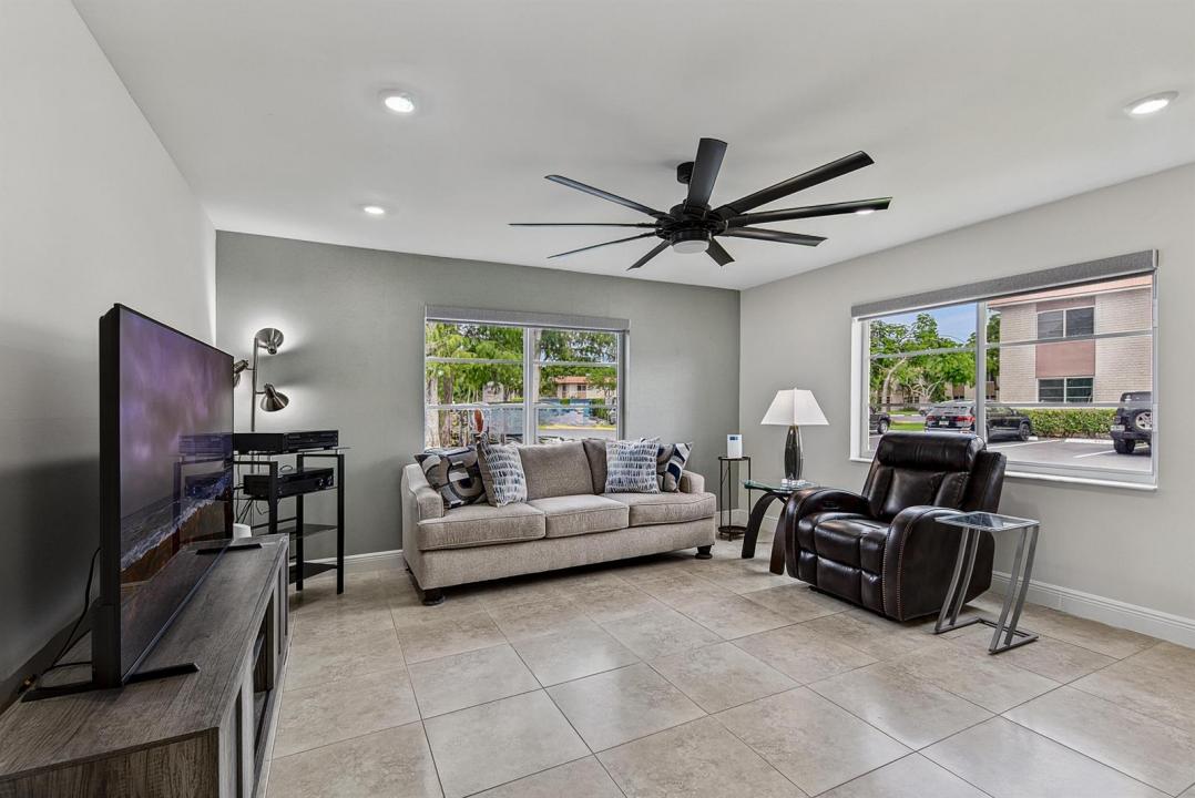 9 NE 19th Court C112, Wilton Manors, Florida 33305, USA