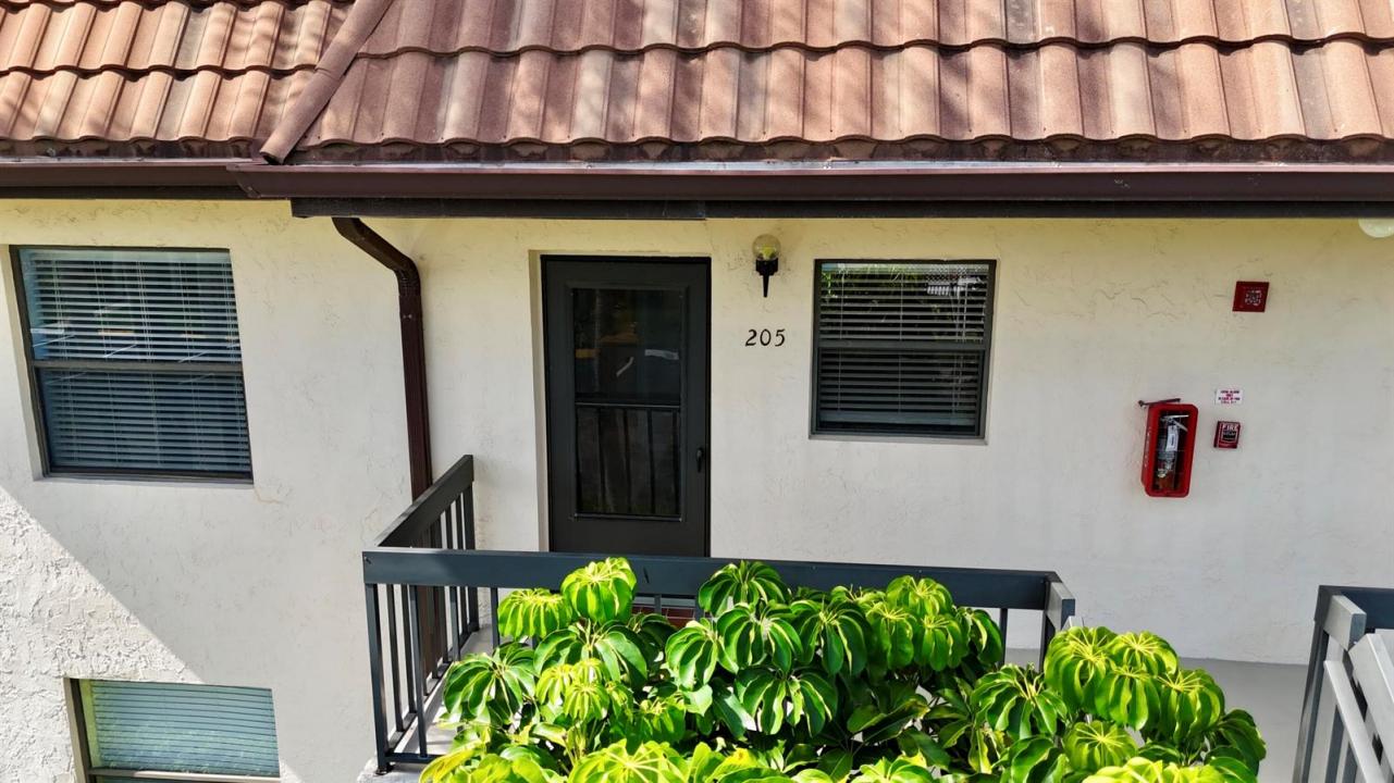 7214 Golf Colony Court 205, Lake Worth, Florida 33467, Stati Uniti