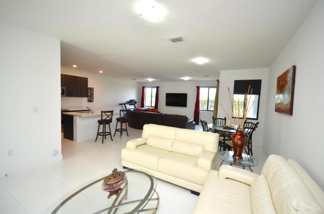 15743 SW 136th Terrace, Miami, Floride 33196, États-Unis