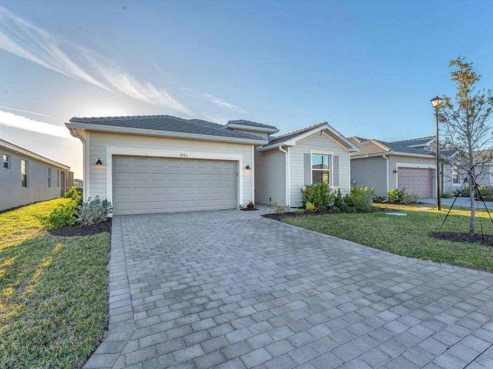 7973 Lakes Edge Lane, Port Charlotte, Floride 33981, États-Unis