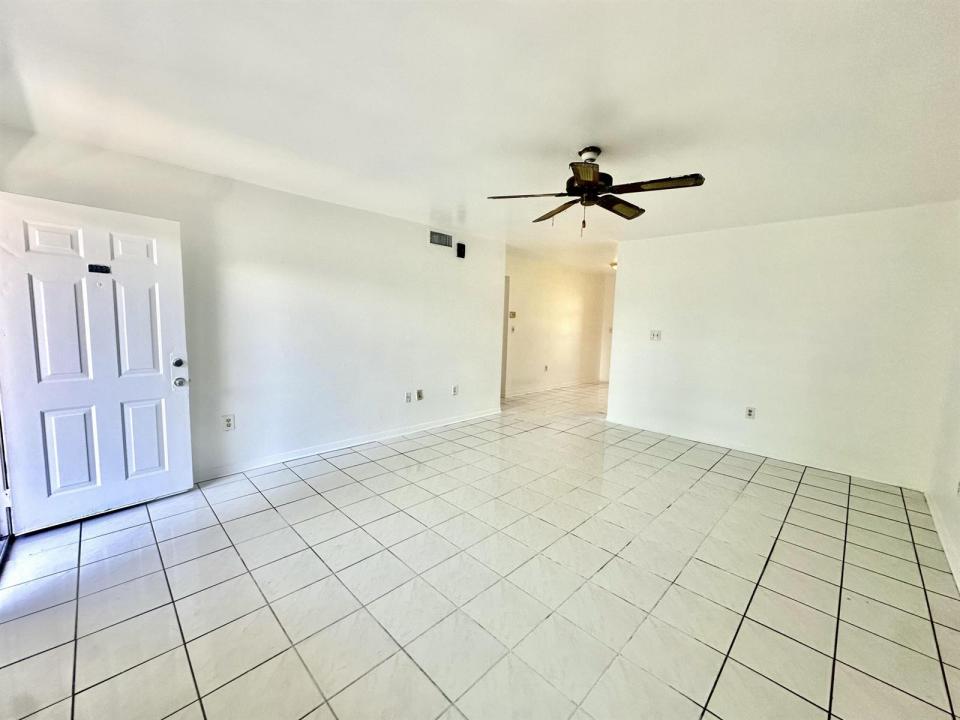 10350 SW 220th Street 253, Cutler Bay, Florida 33190, USA