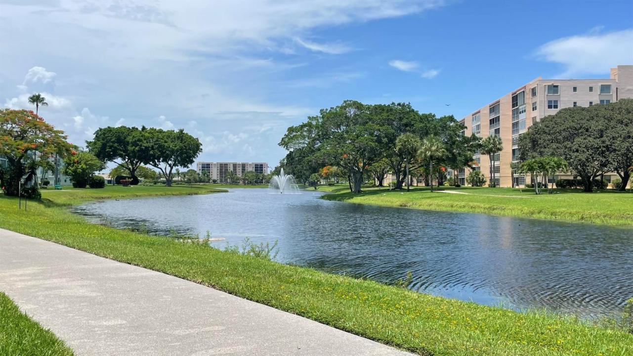 4 Abbey Lane 103, Delray Beach, Floryda 33446, USA
