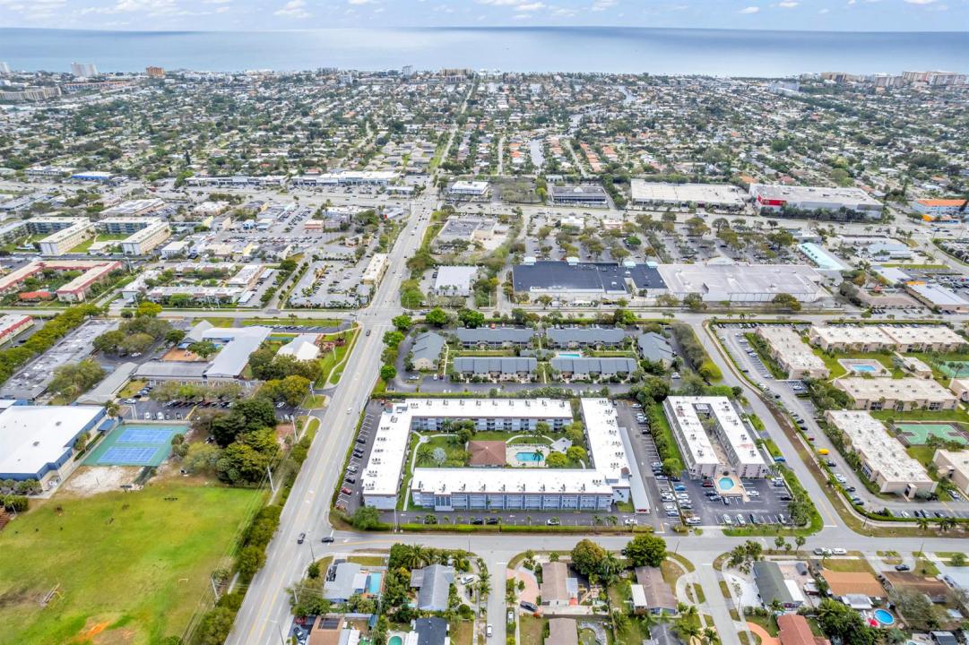 400 SE 10th Street 205, Deerfield Beach, Florida 33441, Stati Uniti