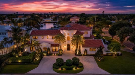 2300 NE 34th Court, Lighthouse Point, Florida 33064, USA