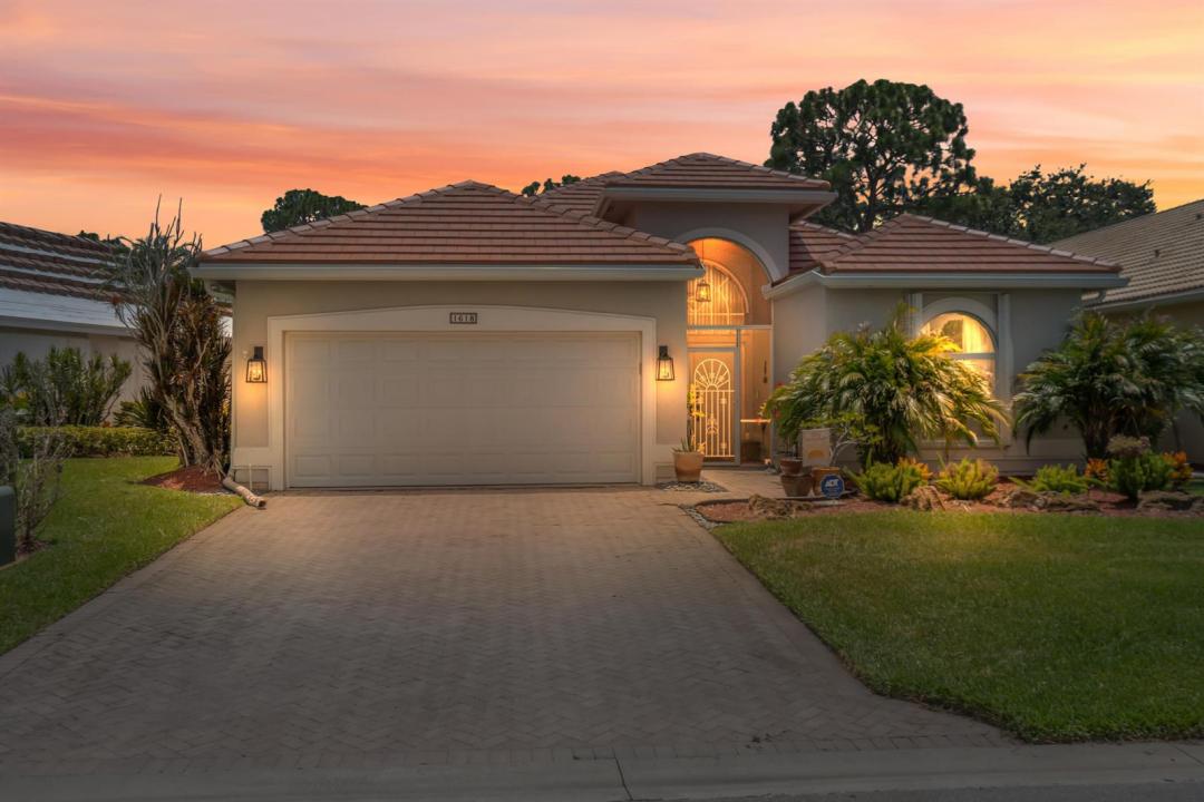 1618 SE Shelburnie Way, Port St. Lucie, Floryda 34952, USA