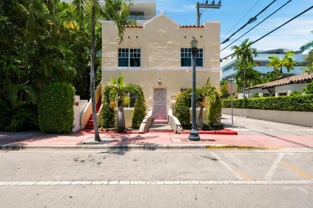 927 4th Street, Miami Beach, Floryda 33139, USA