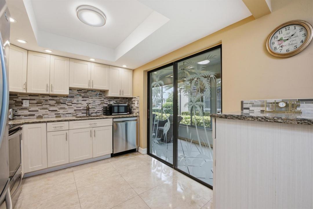 54 Capri B, Delray Beach, Floryda 33484, USA