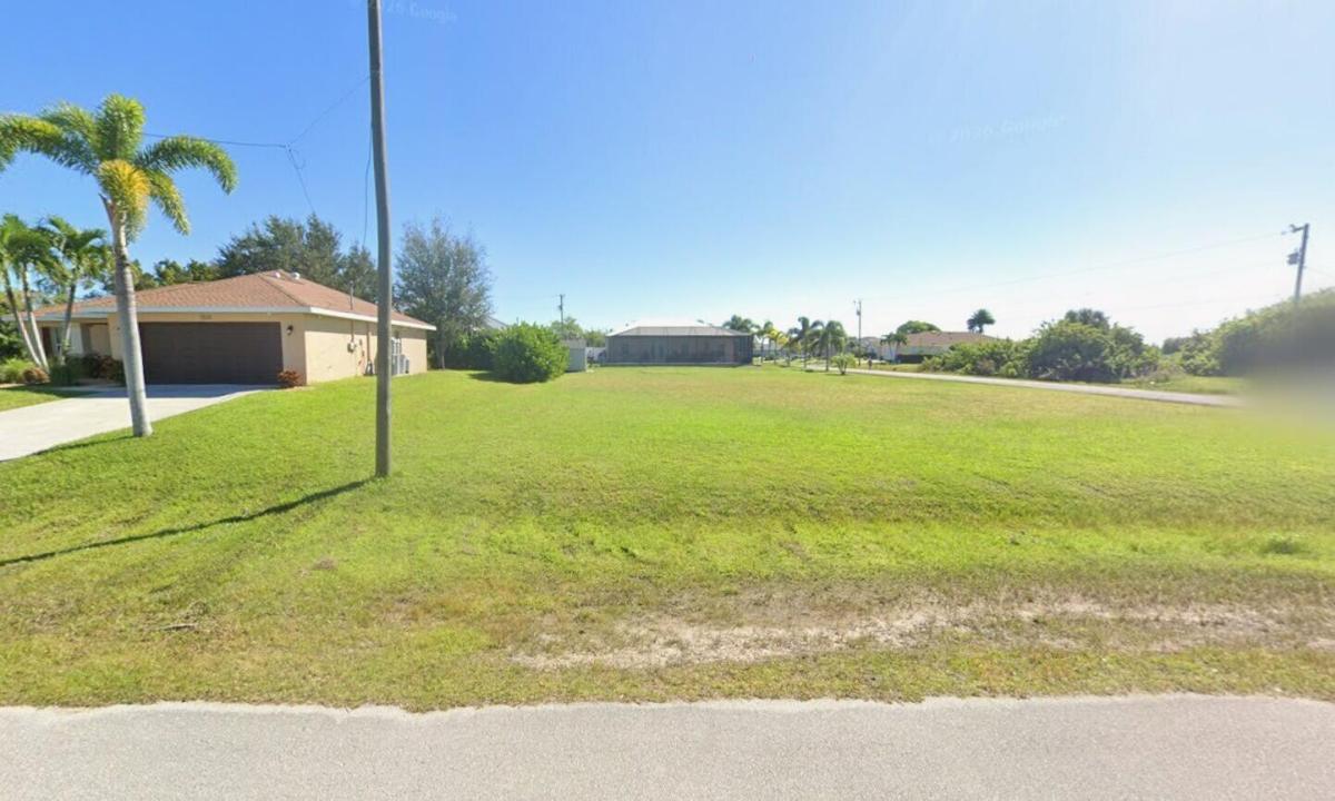 815 NW 28TH Place, Cape Coral, Floride 33993, États-Unis