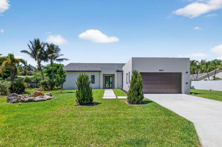 3920 Espan Court, Palm Springs, Floride 33461, États-Unis