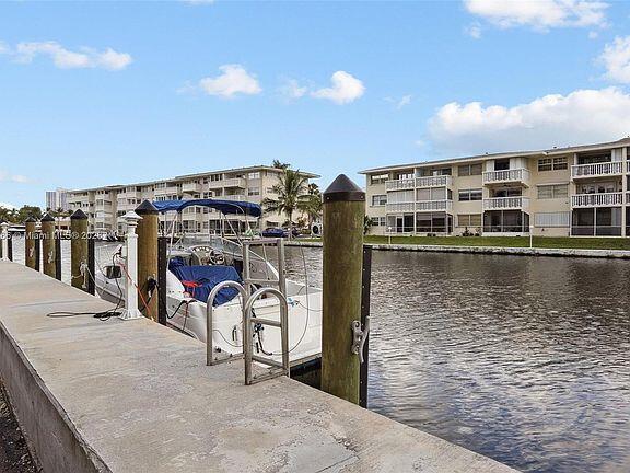 427 Golden Isles Drive 12d, Hallandale Beach, Florida 33009, Stati Uniti