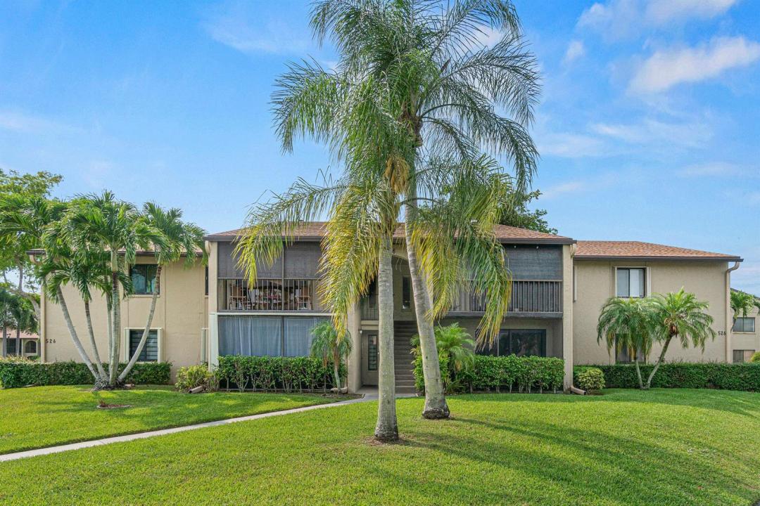 526 Shady Pine Way D2, Florida 33415, USA