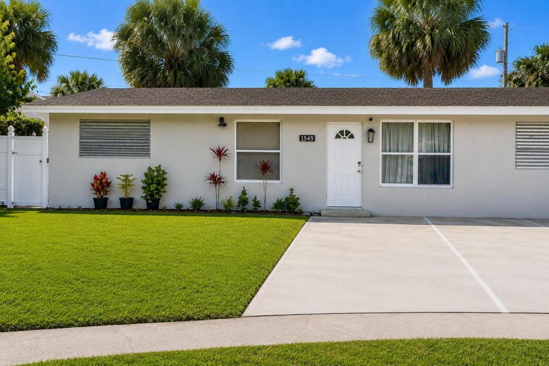 1545 S 24th Court, West Palm Beach, Floride 33404, États-Unis