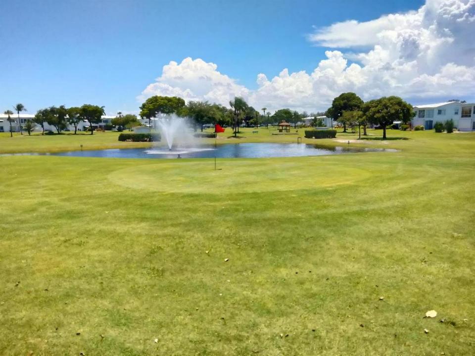 2475 W Golf Boulevard 243, Pompano Beach, Florida 33064, USA