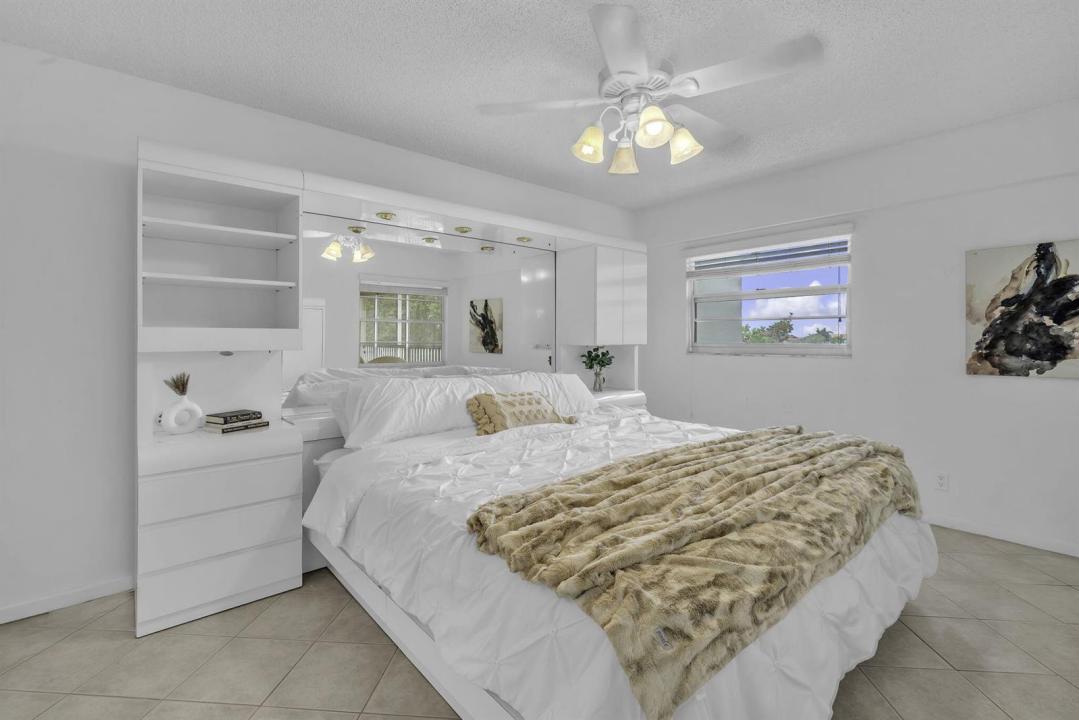 13001 SW 15th Court 404t, Pembroke Pines, Floride 33027, États-Unis