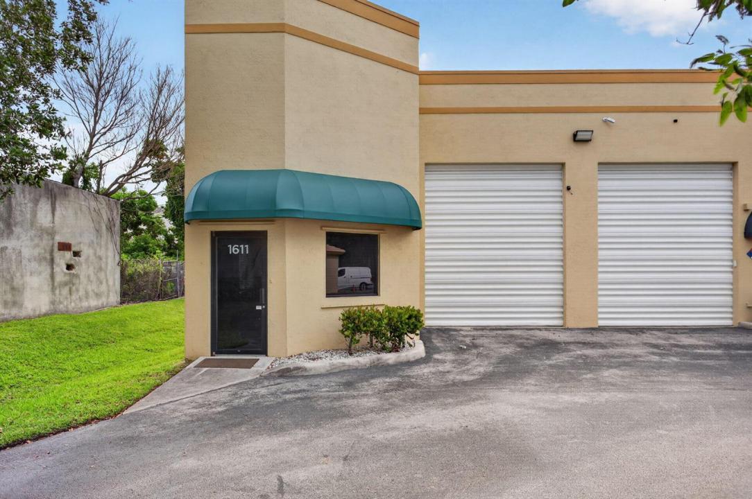 1611 W Mcnab Road 6, Pompano Beach, Floryda 33069, USA