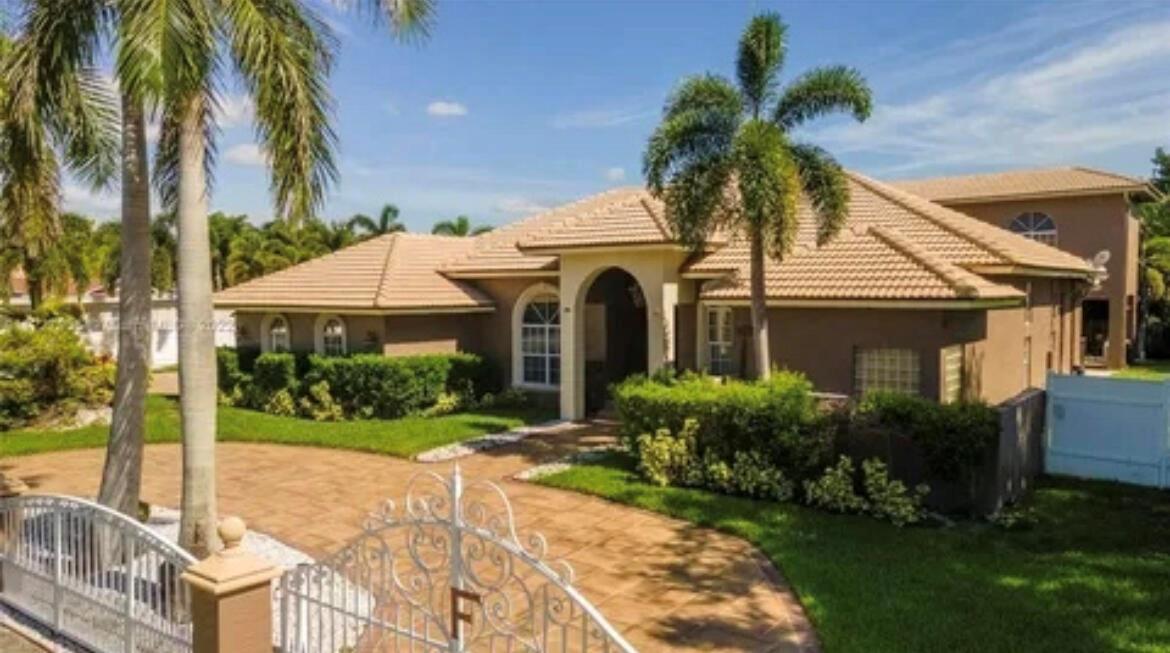 423 NE 3rd Street, Pompano Beach, فلوريدا 33060, الولايات المتحدة