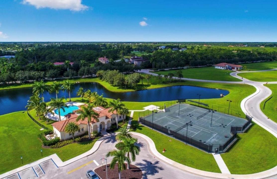 163 SE Via Lago Garda, Port St. Lucie, Floride 34952, États-Unis