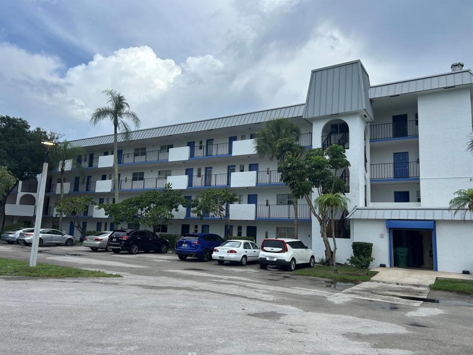 6100 S Falls Cir Drive 105, Lauderhill, Florida 33319, Stati Uniti