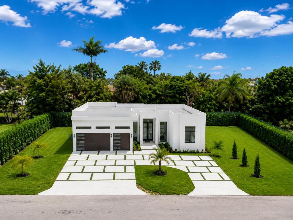 11601 NW 27th Street, Plantation, Florida 33323, USA