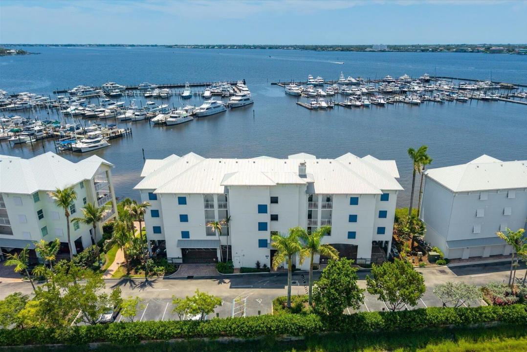 715 NW Flagler Avenue 302, Stuart, Florida 34994, Stati Uniti