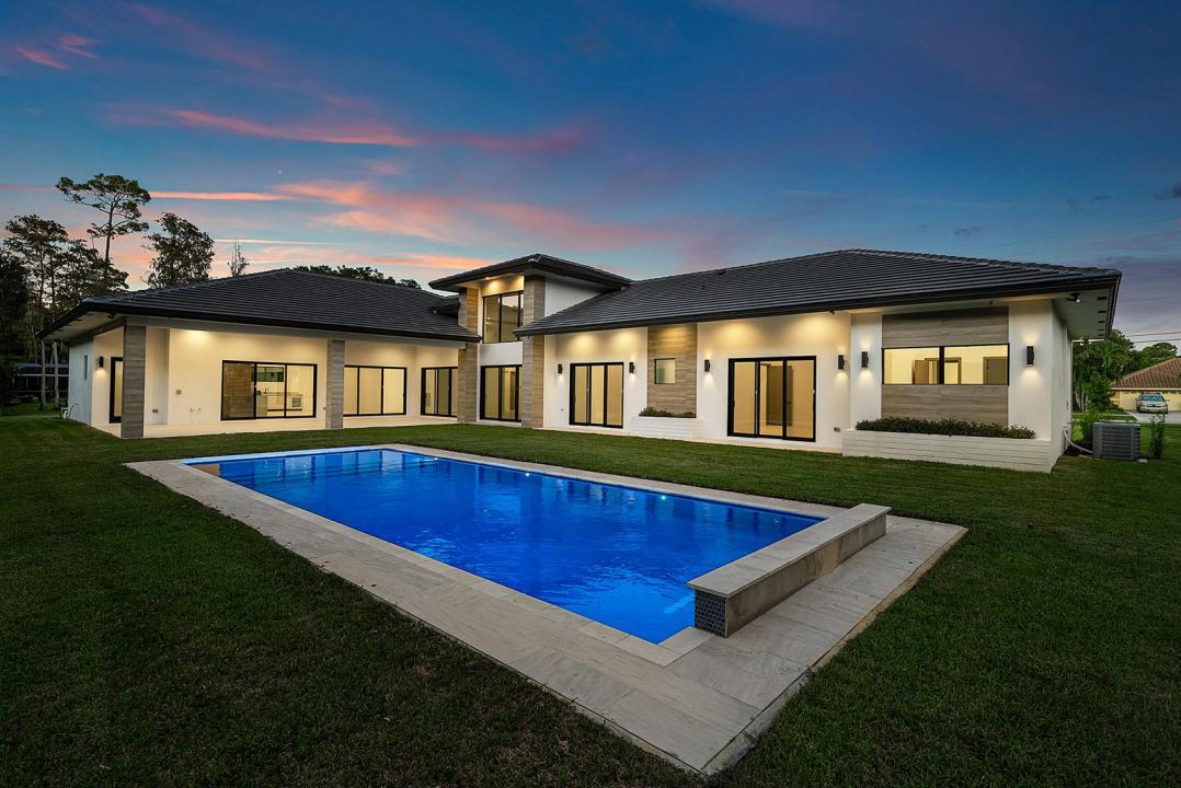 14817 Paddock Drive, Wellington, Florida 33414, USA
