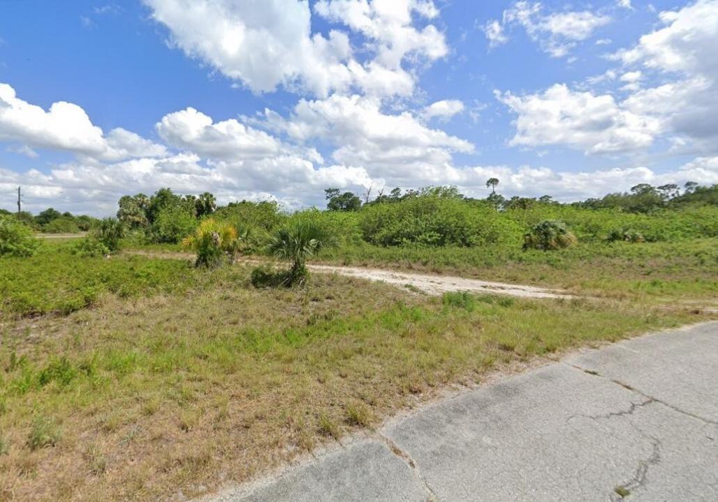 523 Independence Drive, Floryda 33935, USA