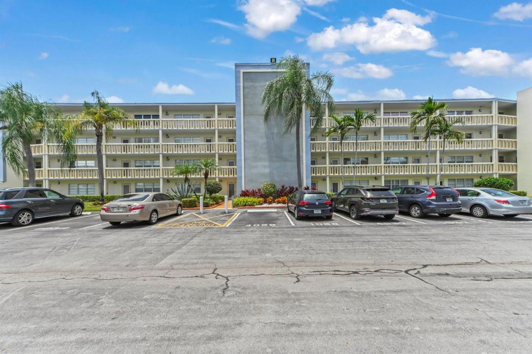 2056 Ainslie D, Boca Raton, Florida 33434, USA