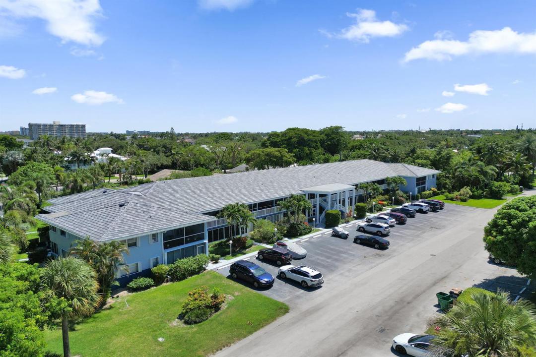 2734 NE 27th Court 17, Lighthouse Point, Floride 33064, États-Unis
