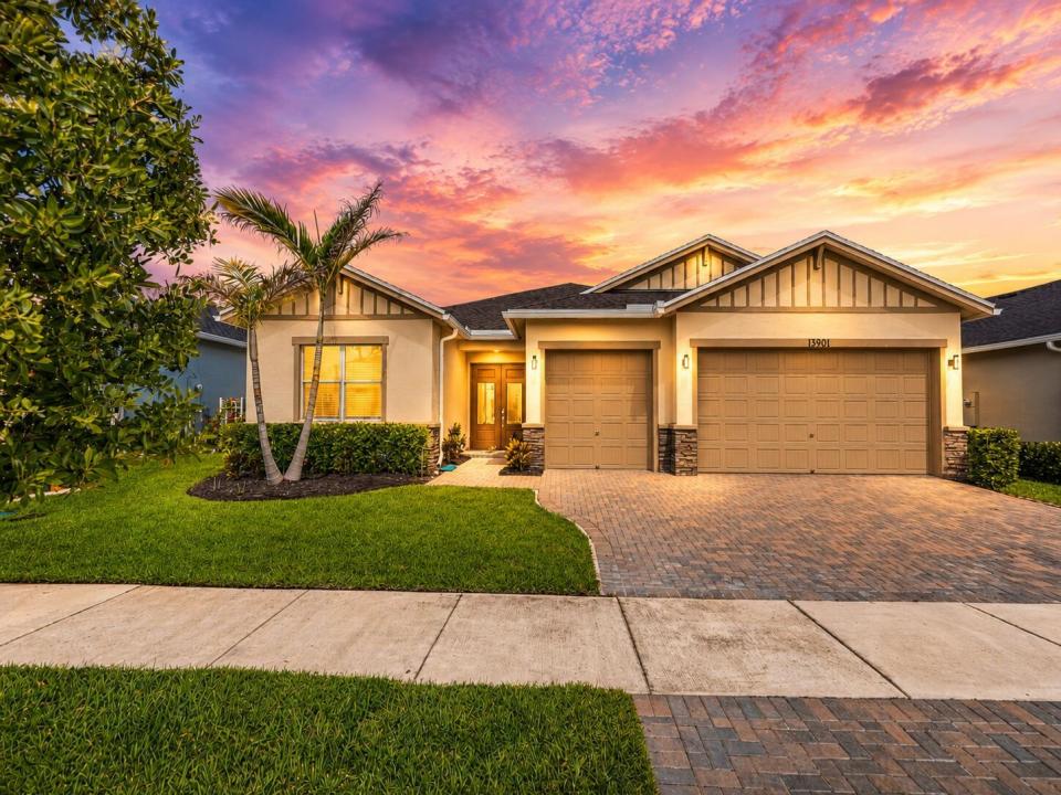 13901 SE Riversway Street, Port St. Lucie, Floride 34984, États-Unis