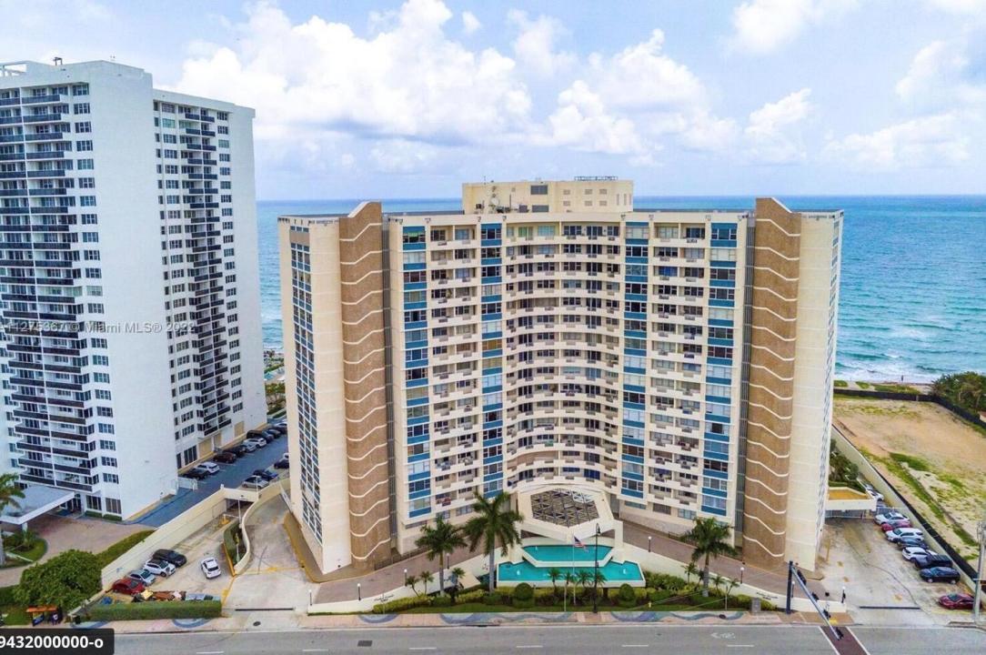 3180 S Ocean Drive 414, Hallandale Beach, Floride 33009, États-Unis