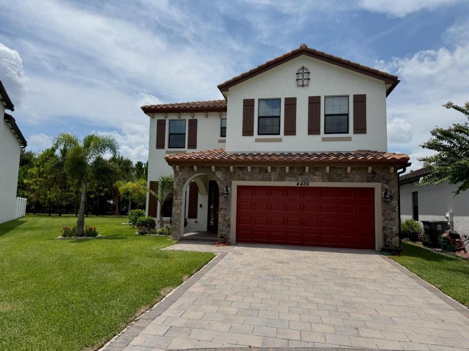 4426 Buena Tara Drive, Florida 33413, USA