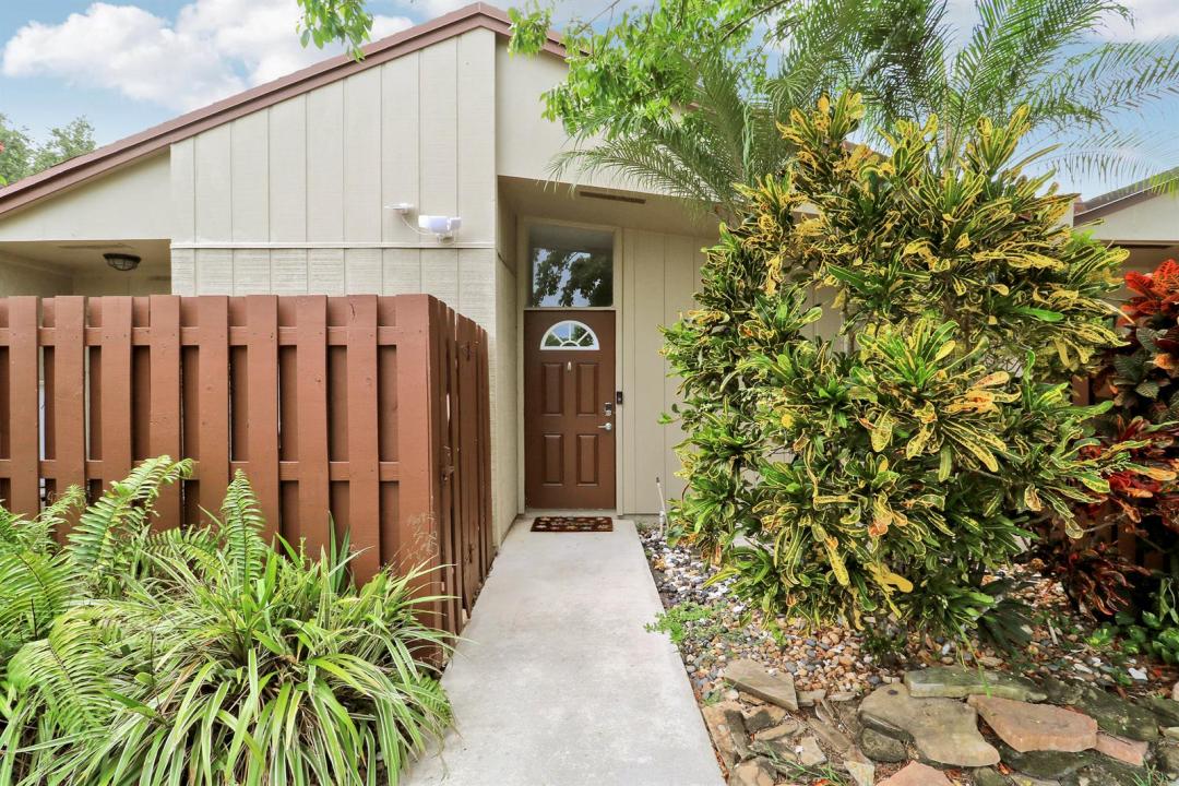11606 Orange Blossom Lane, Boca Raton, Florida 33428, USA