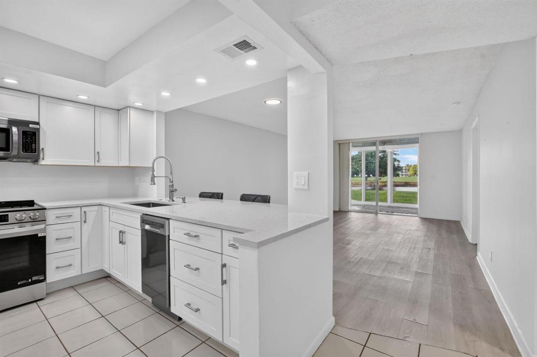 1700 NW 80th Avenue 104, Margate, Floride 33063, États-Unis