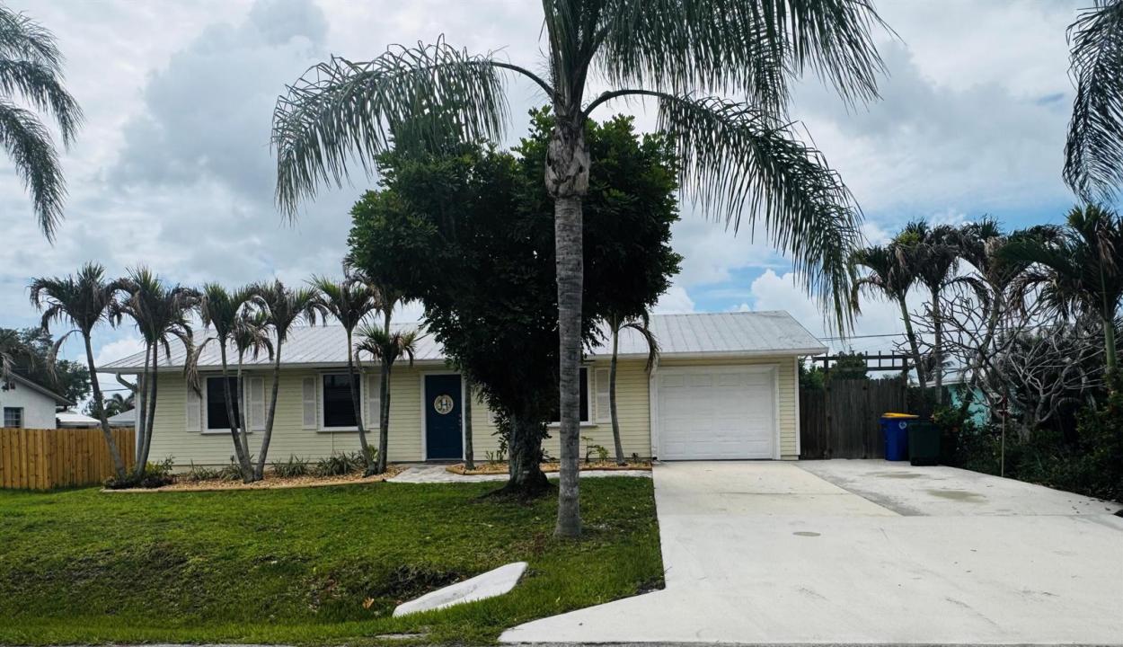 1918 SE Monroe Street, Stuart, Florida 34997, Stati Uniti