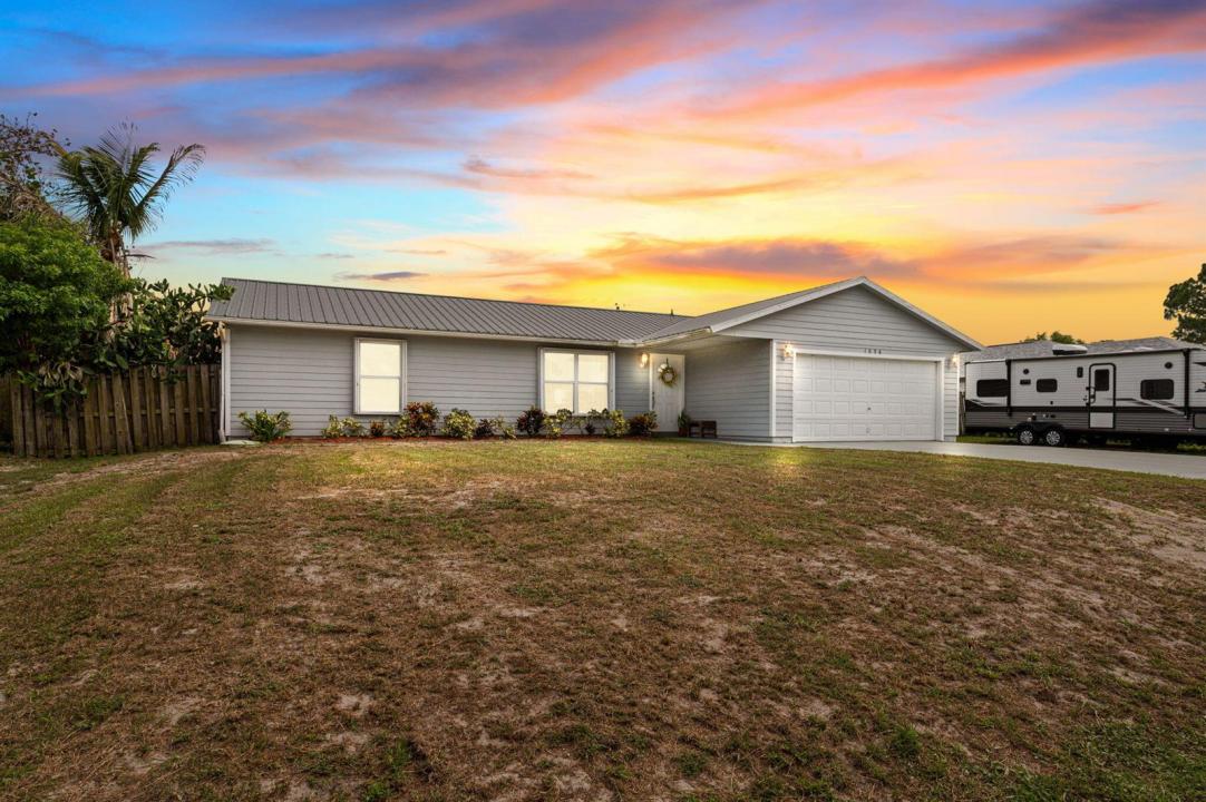 1098 SW Janette Avenue, Port St. Lucie, Floride 34953, États-Unis