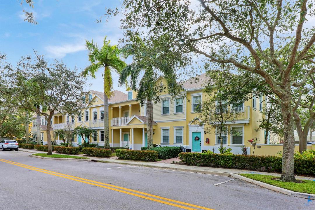 118 Seagrape Drive 105, Jupiter, Floride 33458, États-Unis