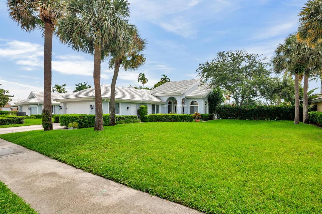2402 Saratoga Bay Drive, West Palm Beach, Floride 33409, États-Unis