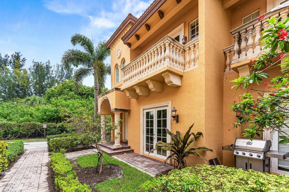 210 NE 69th Circle, Boca Raton, Florida 33487, Amerika Birleşik Devletleri