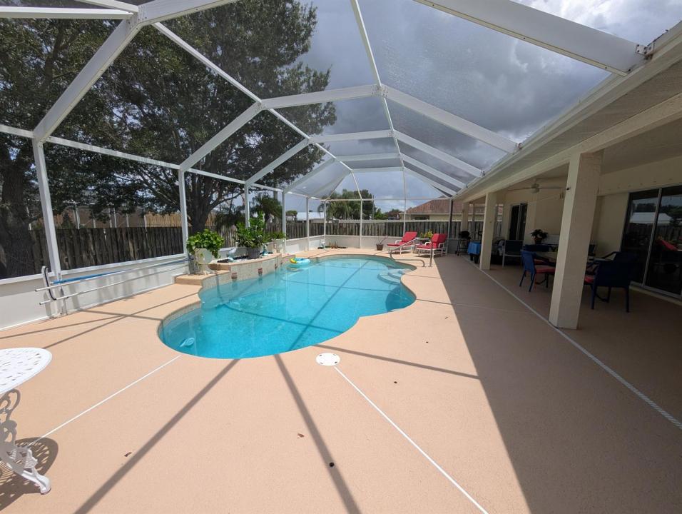 2097 SW Larchmont Lane, Port St. Lucie, Floride 34984, États-Unis