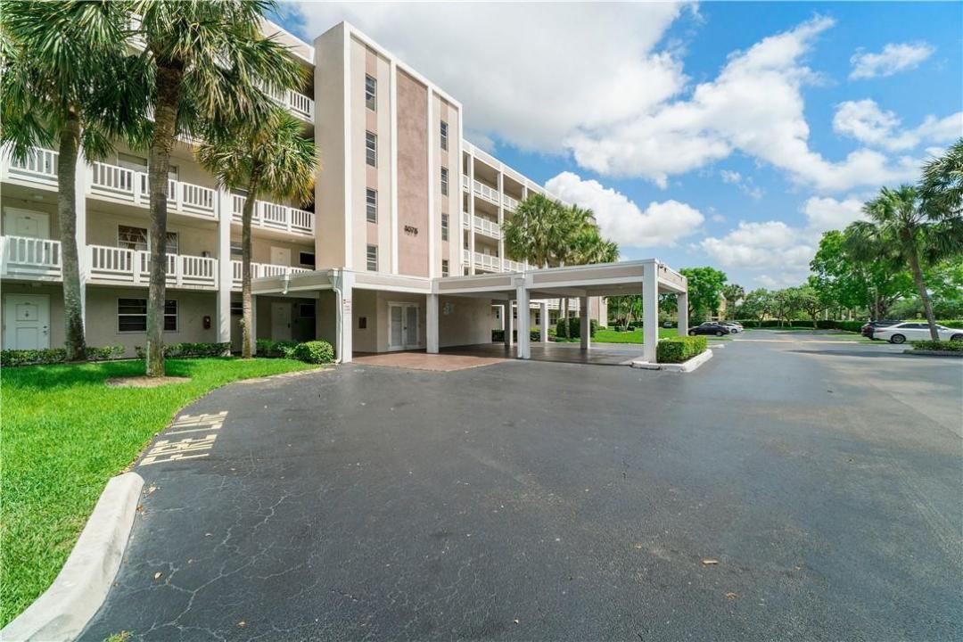 1075 RIVERSIDE Drive 508, Coral Springs, Florida 33071, Stati Uniti