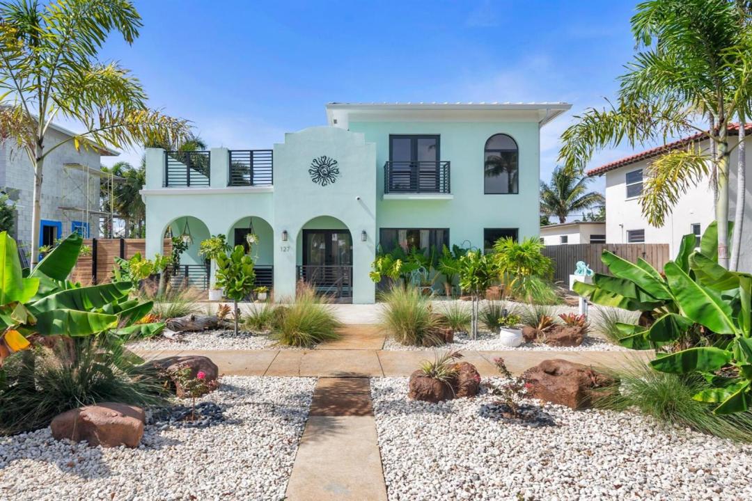 127 Auburn Drive, Florida 33460, HOA KỲ