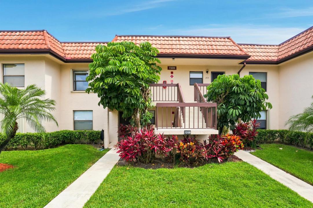 7209 Golf Colony Court 203, Lake Worth, Floride 33467, États-Unis
