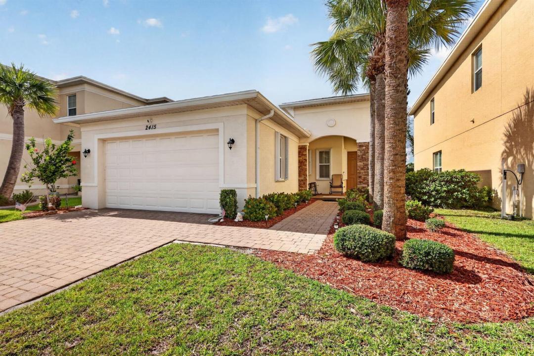 2415 NW Padova Street, Port St. Lucie, Floride 34986, États-Unis