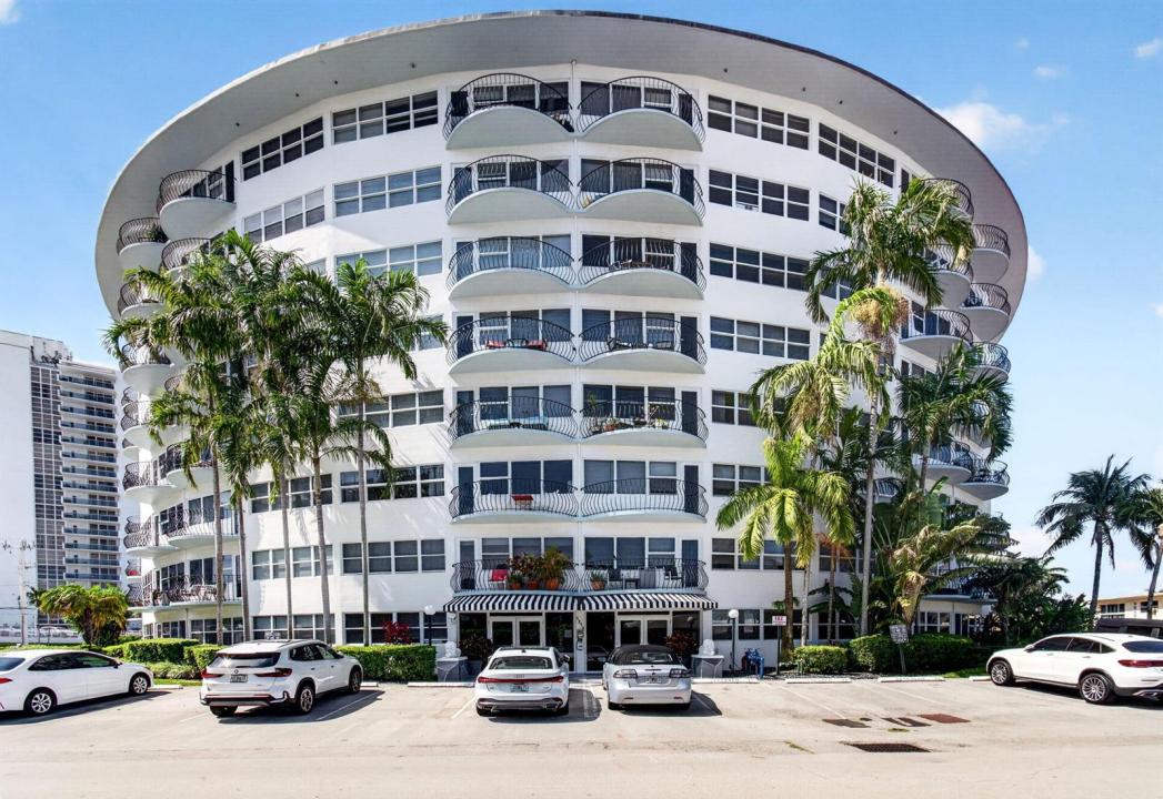 3250 NE 28th Street Unit 302, Fort Lauderdale, Floryda 33308, USA